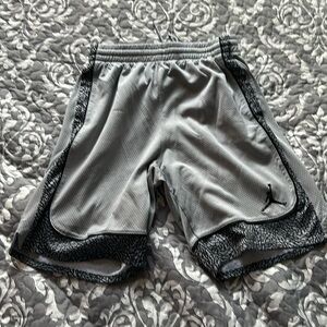 Nike Air Jordan Dir-Fit Youth Athletic Shorts Size Large